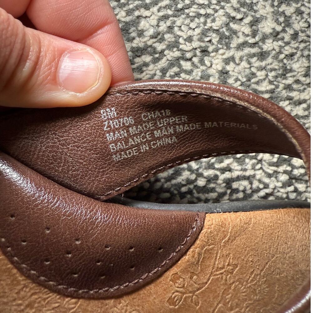 B.O.C zita leather flip flop sandals womens 8 comfort quiet luxury walking - Picture 3 of 4